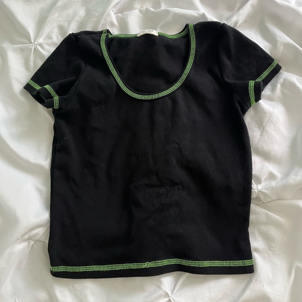Brandy Melville Zelly Contrast Stitch Top